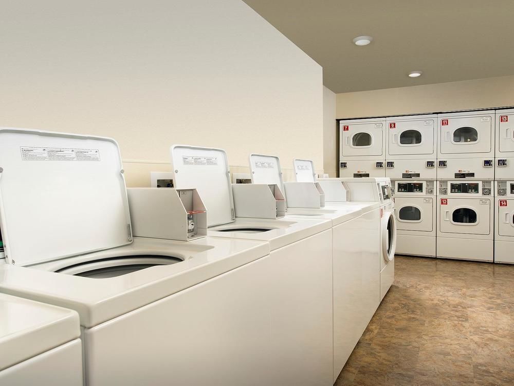 Woodspring Suites Akron Portage Lakes Экстерьер фото