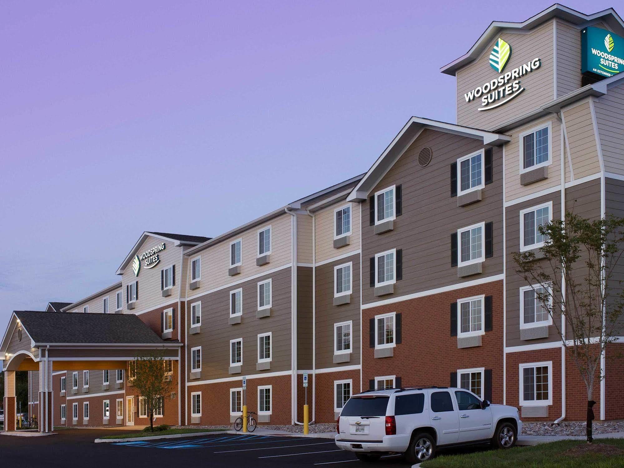 Woodspring Suites Akron Portage Lakes Экстерьер фото