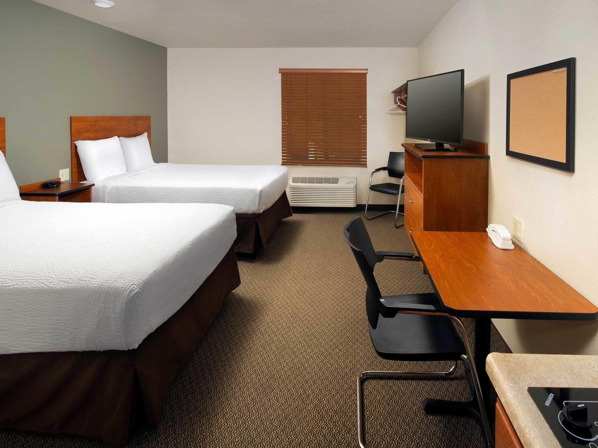 Woodspring Suites Akron Portage Lakes Экстерьер фото