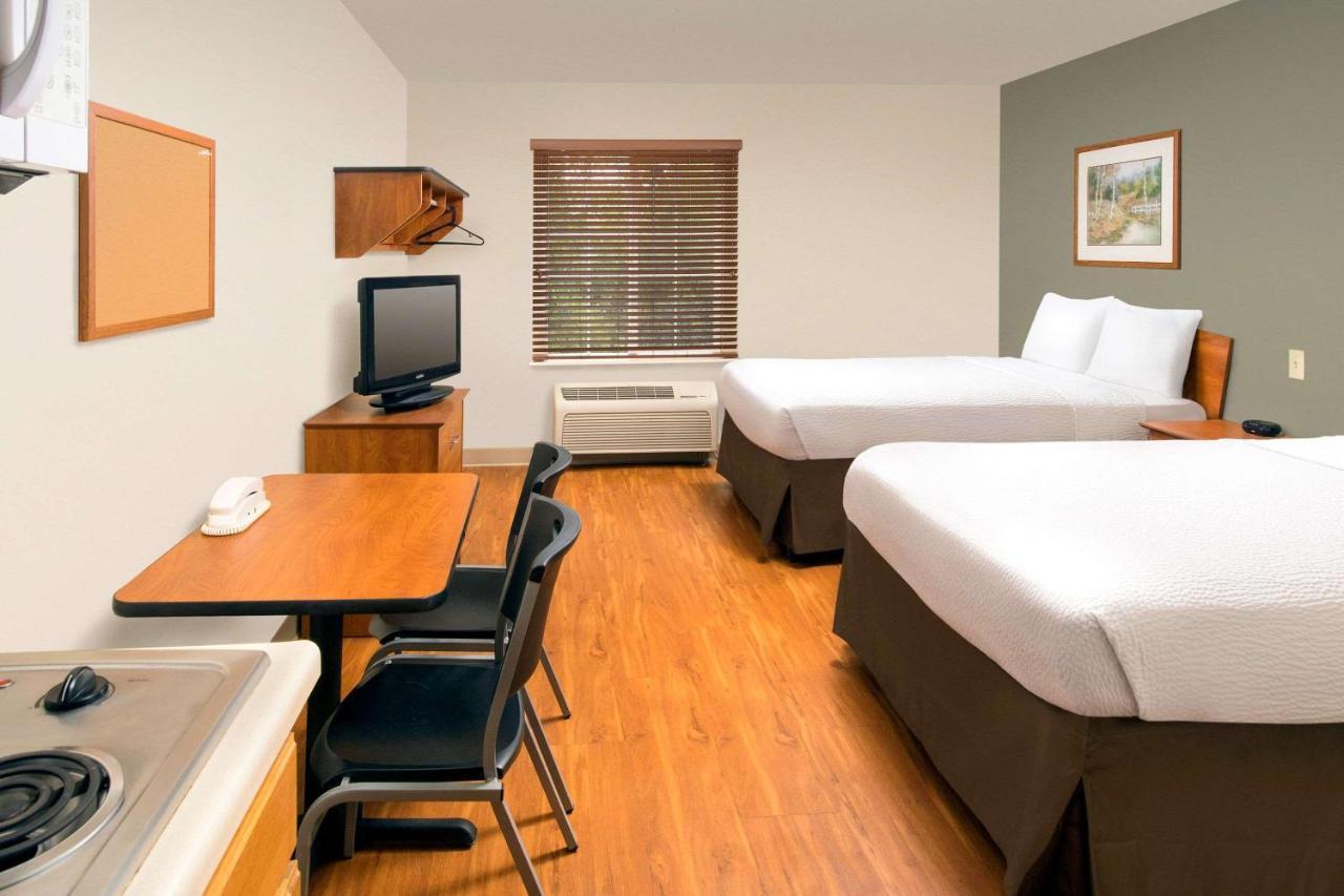 Woodspring Suites Akron Portage Lakes Экстерьер фото